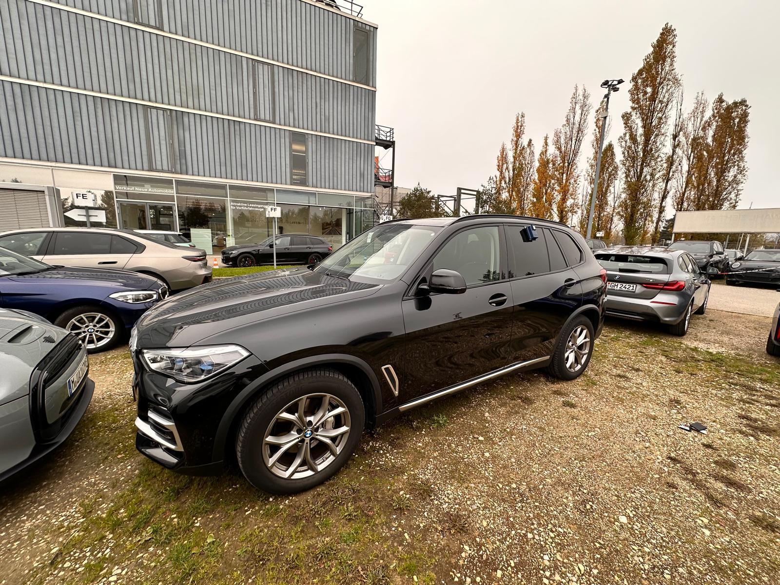 BMW X5 2021, photo 2/2