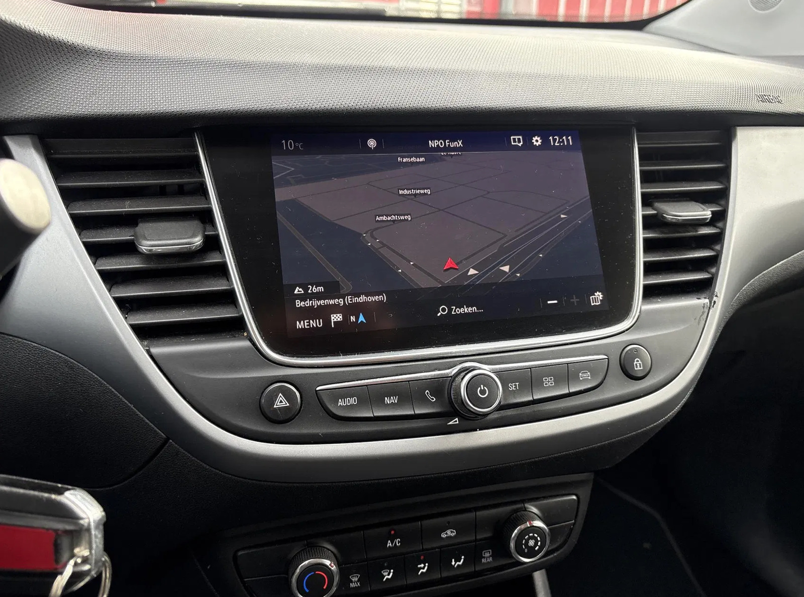 Opel Crossland X 2018, photo 5/6