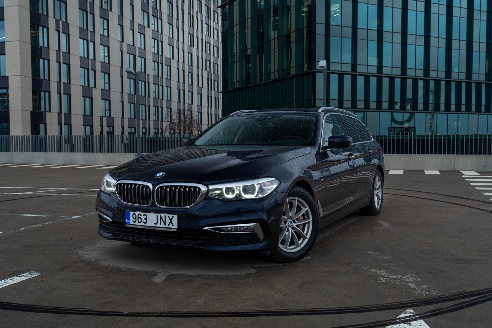 BMW 530 2018, photo 2/10