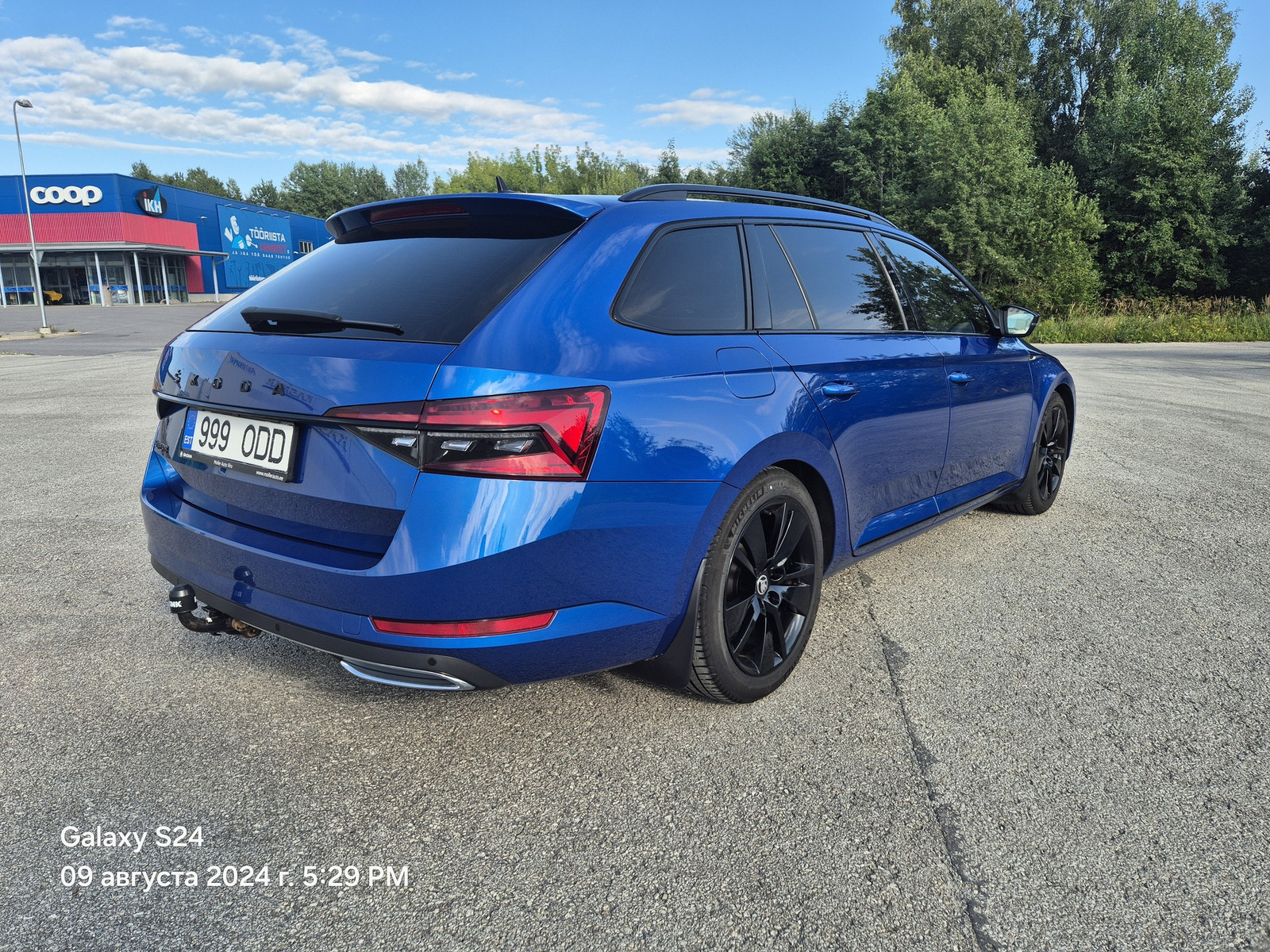 Škoda Superb 2021, photo 4/24