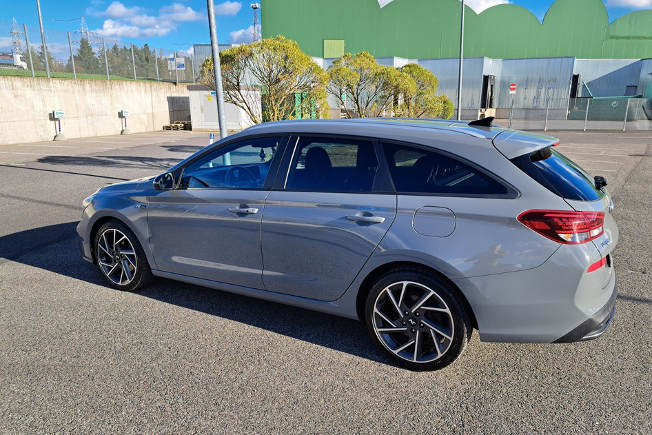 Hyundai i30, 2022, 1.5, 117.5 kW, hübriid (bensiin/elekter), automaat, esivedu