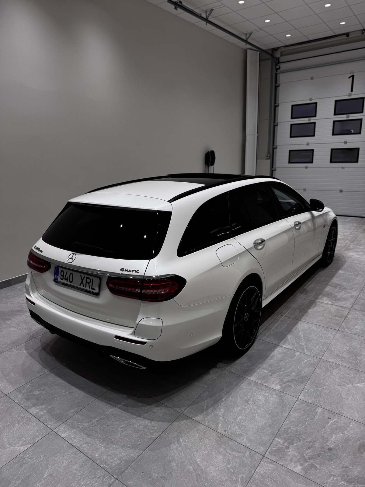 Mercedes-Benz E 300 2020, kuva 7/16