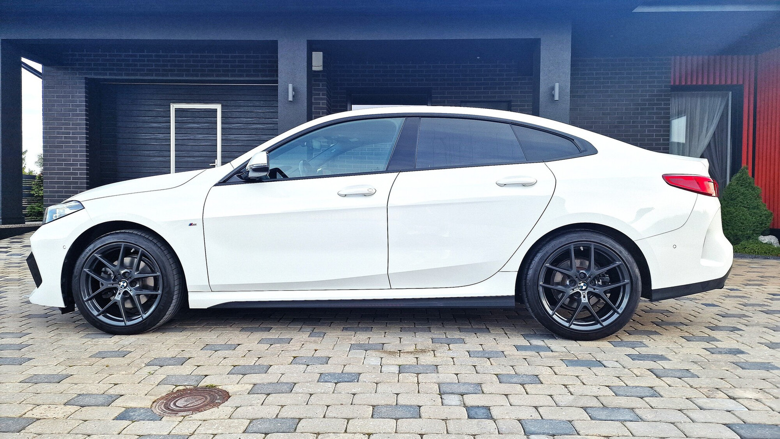 BMW 218 2023, kuva 5/10