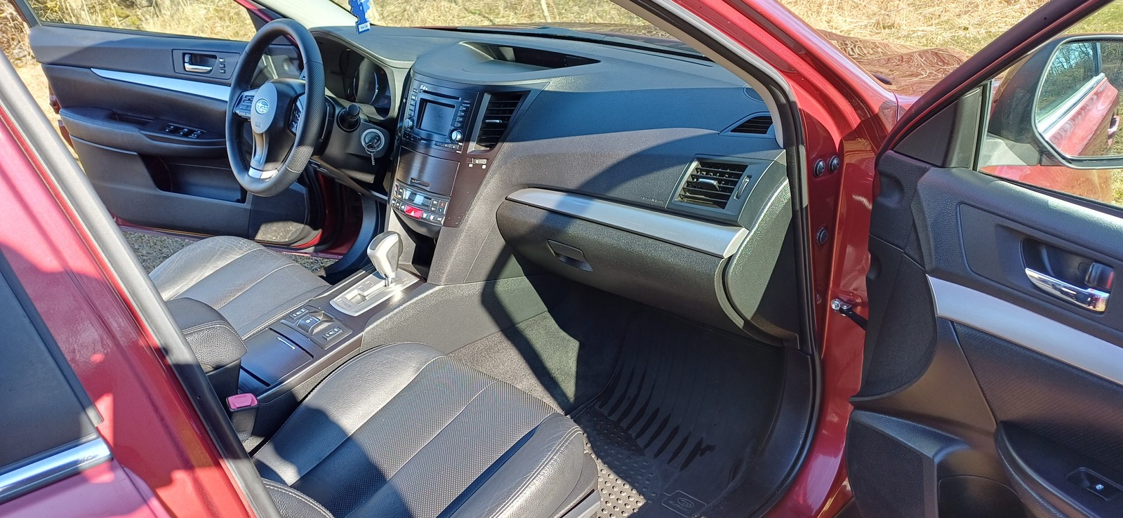 Subaru Outback 2014, photo 7/12