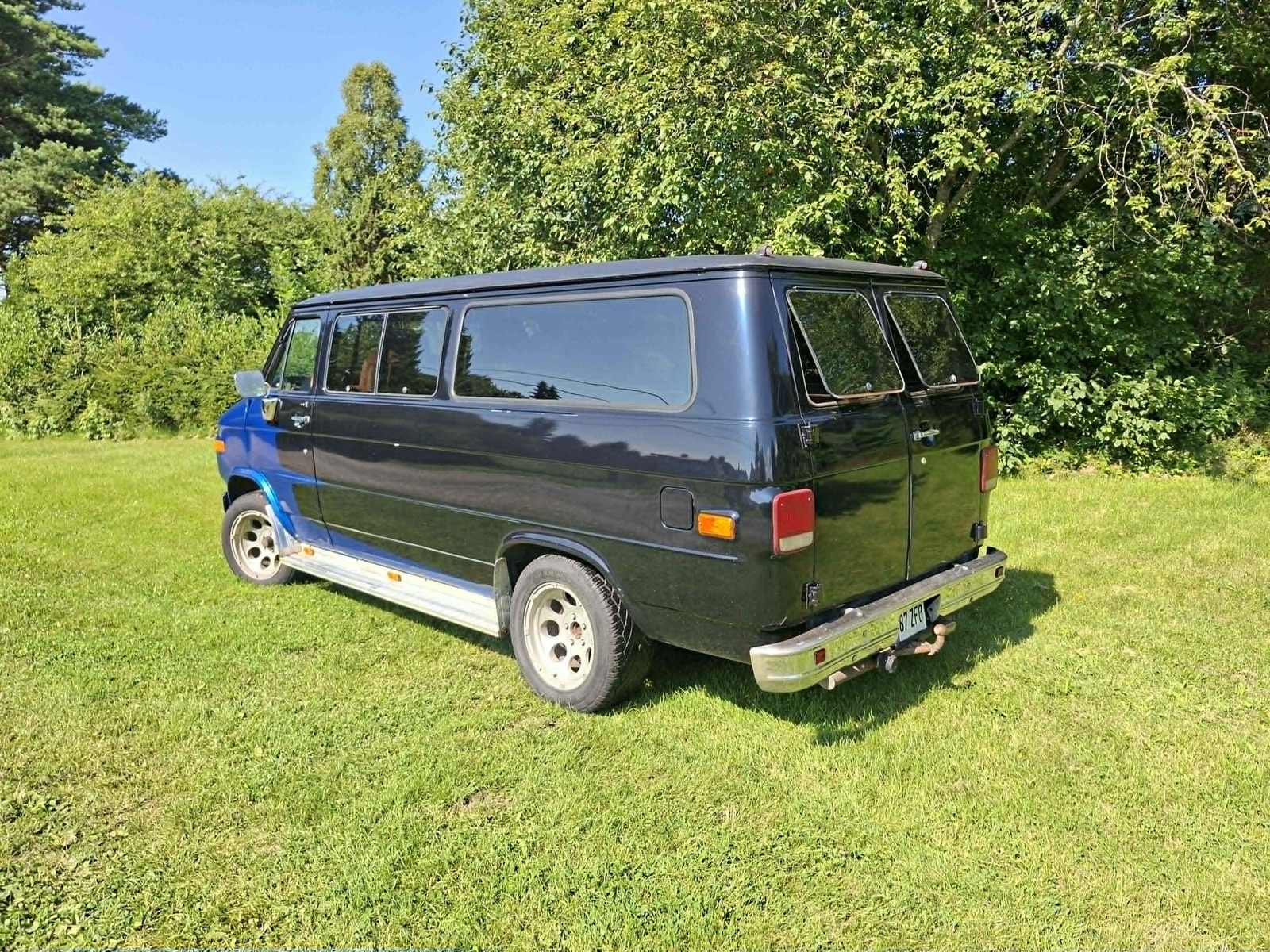 Chevrolet Chevy Van 1987, kuva 4/10