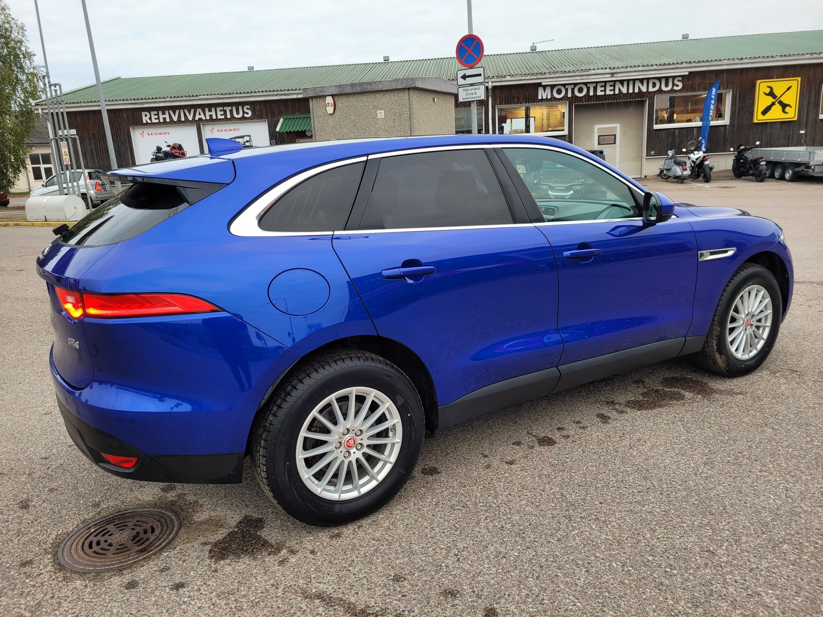 Jaguar F-Pace 2018, photo 6/10