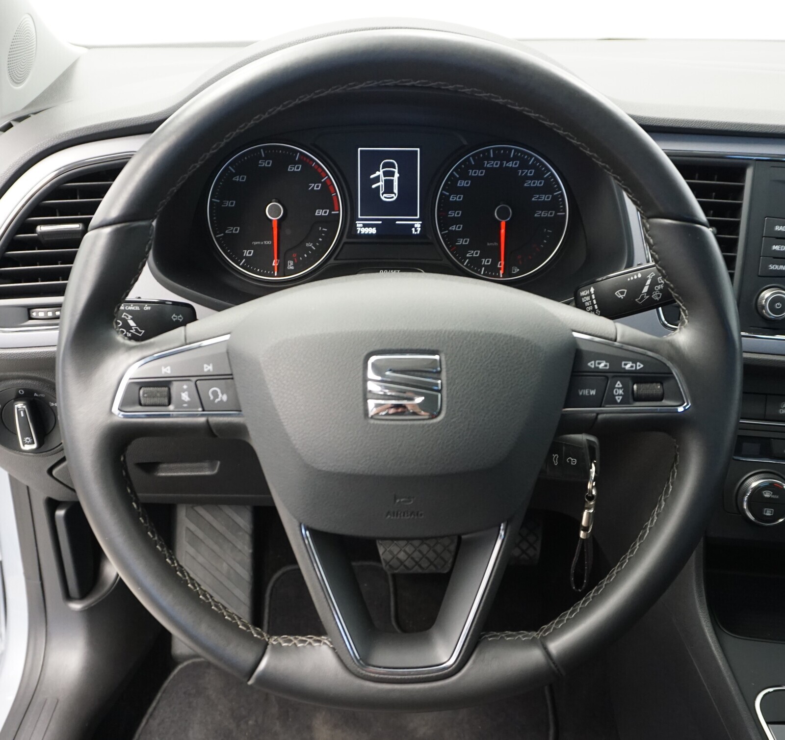 SEAT Leon 2020, kuva 7/16
