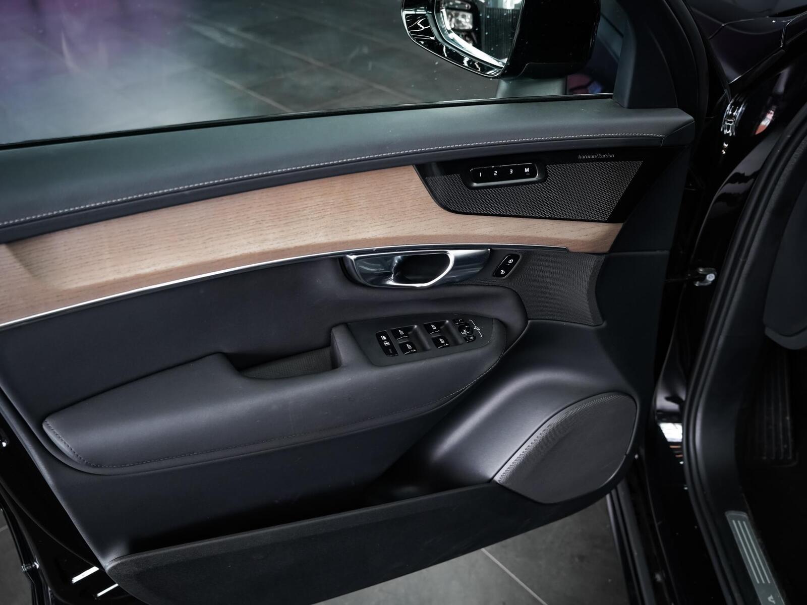 Volvo XC90 AWD 2025, kuva 6/16