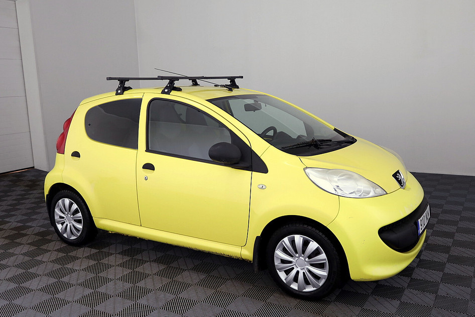 Peugeot 107, 2008, 1.0, 50 kW, petrol, manual, front-wheel drive