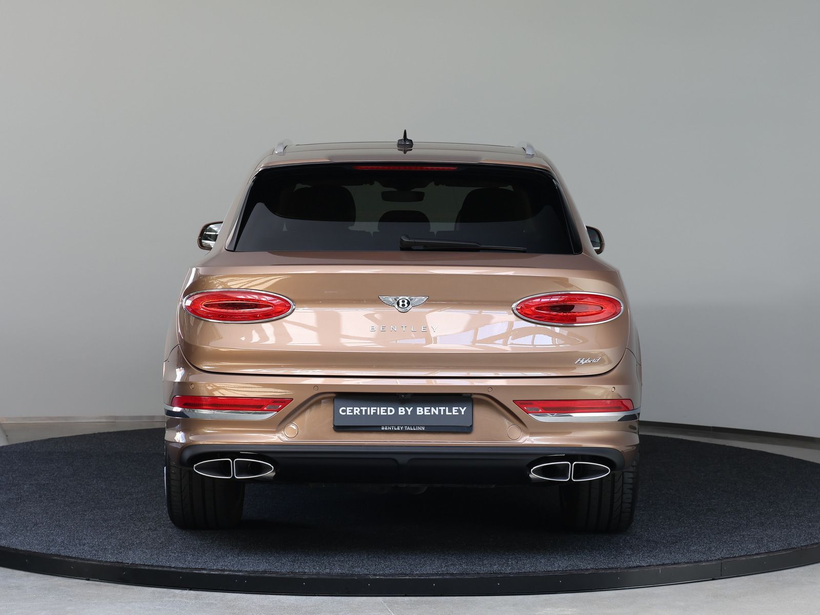 Bentley Bentayga 2023, photo 4/23