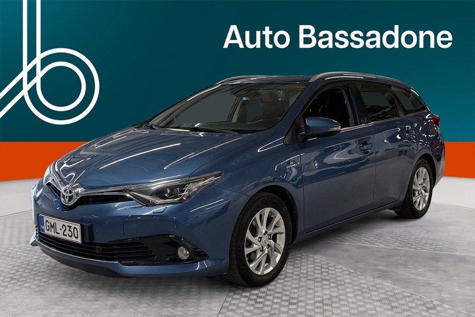 Toyota Auris, 2017, 1.8, 73 kW, гибрид (бензин/электричество), автомат, передний привод