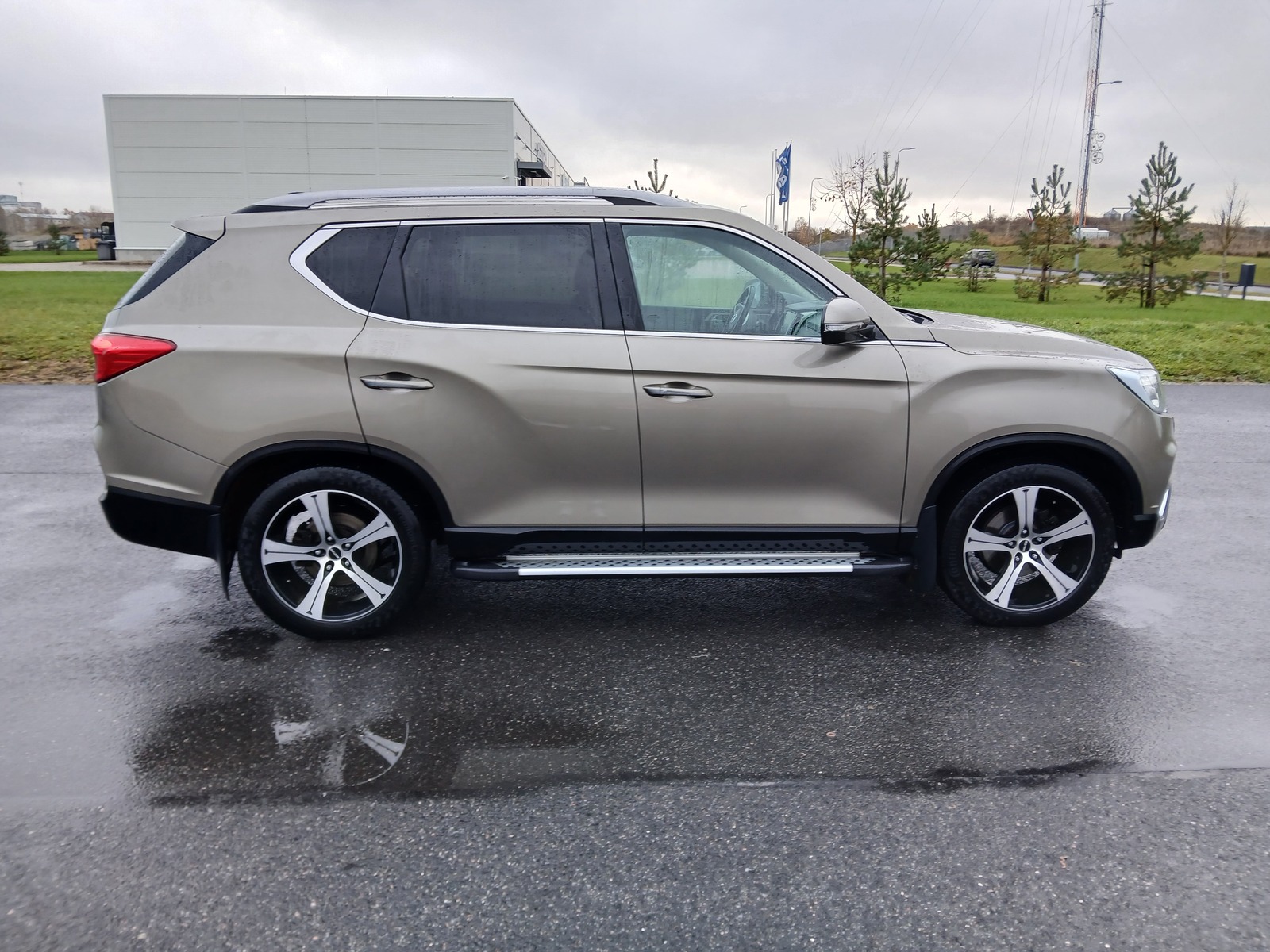 Ssangyong Rexton 2019, kuva 3/6