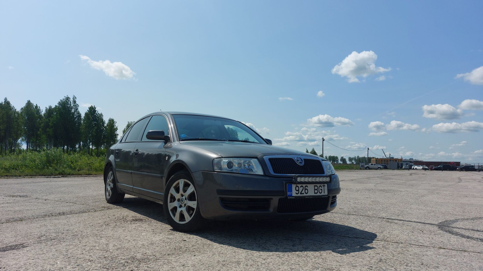 Škoda Superb 2003, photo 3/11