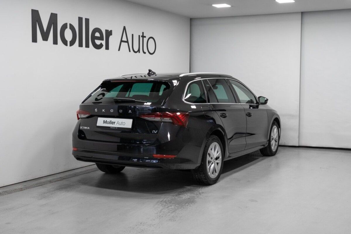 Škoda Octavia 2022, photo 3/30