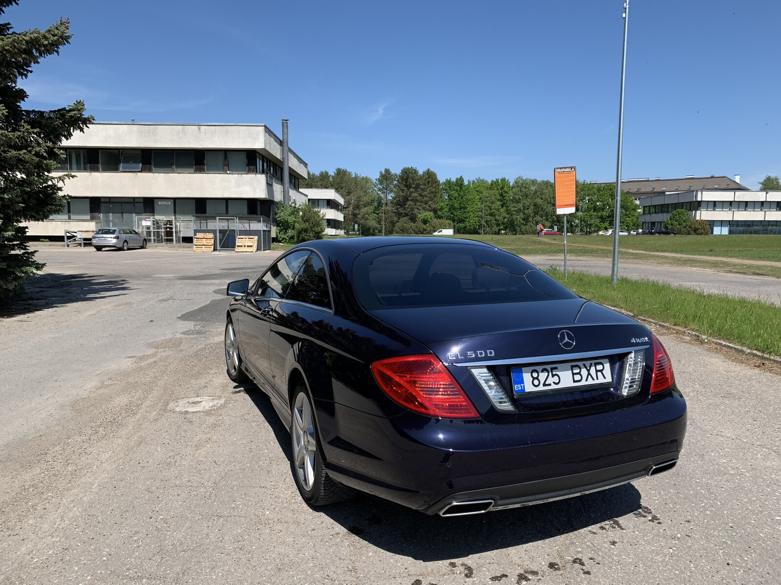 Mercedes-Benz CL 500 2011, kuva 2/11