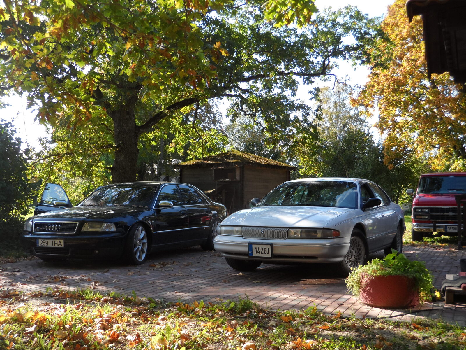 Chrysler LHS 1994, photo 5/10