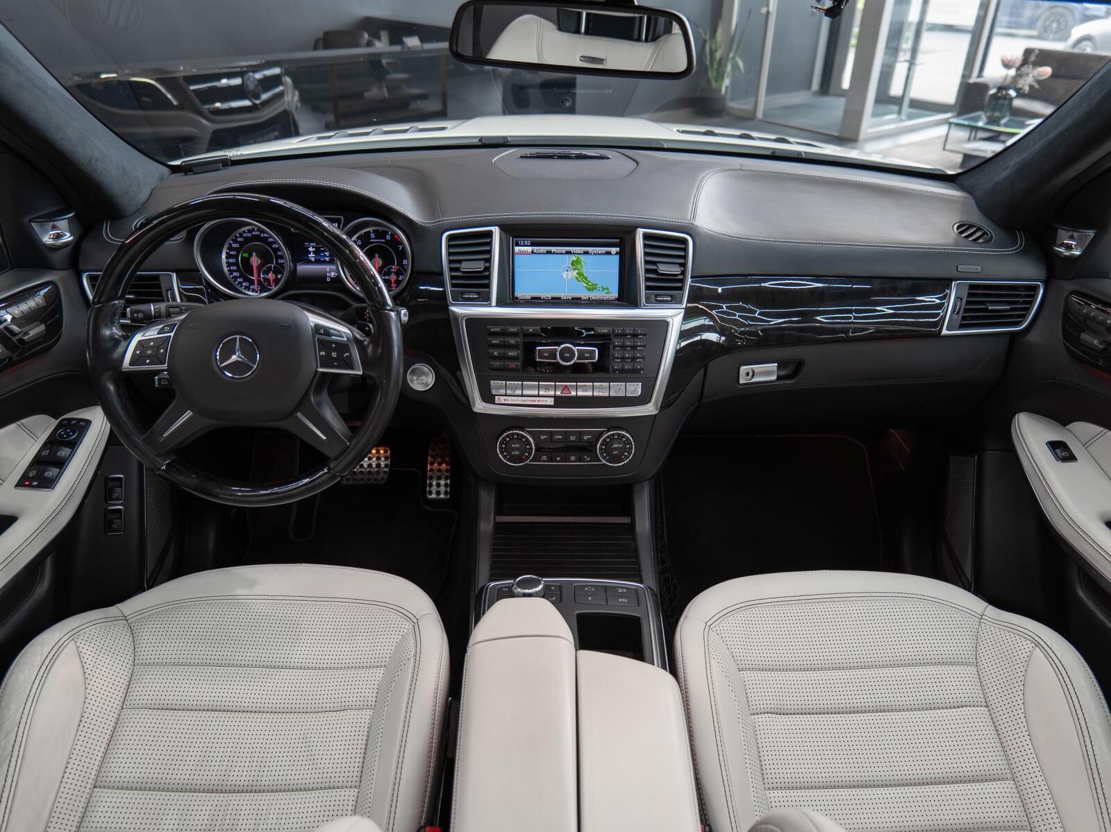Mercedes-Benz GL 63 AMG 2015, kuva 7/15