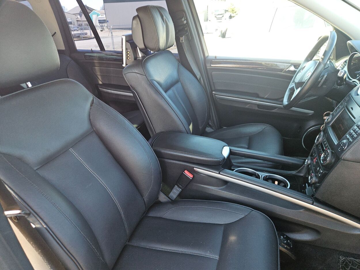Mercedes-Benz GL 350 2012, photo 5/6