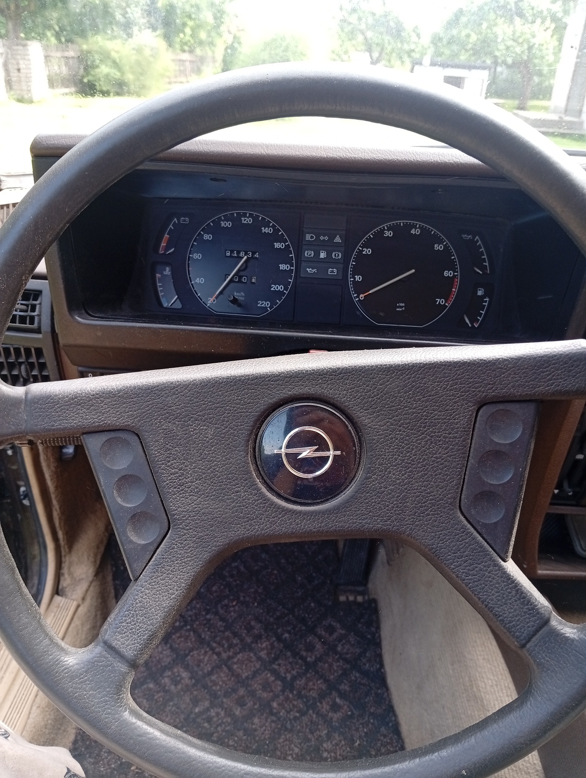 Opel Rekord 1986, photo 6/11