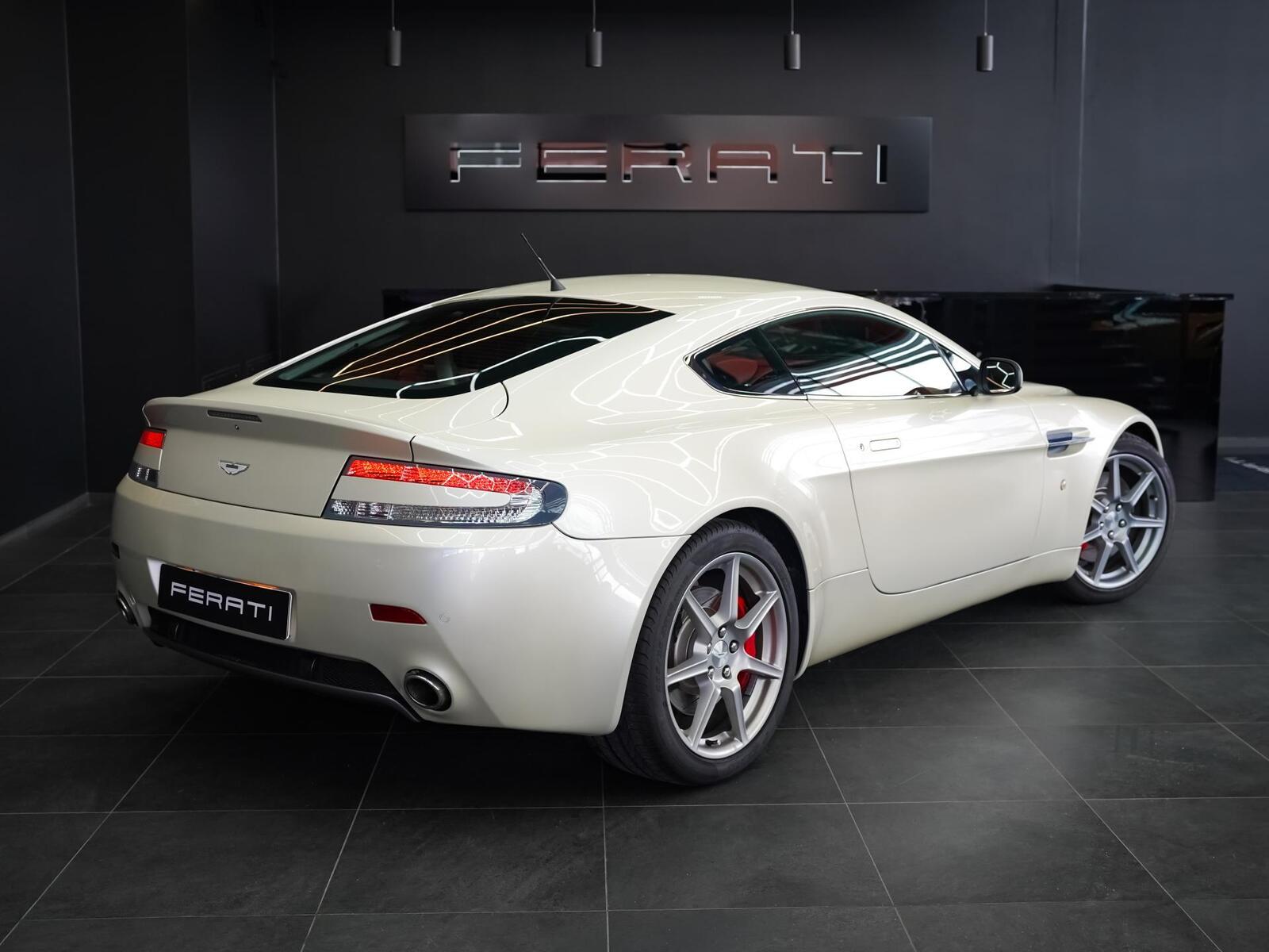 Aston Martin V8 Vantage 2007, photo 3/16