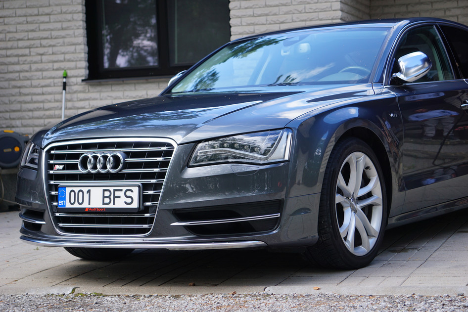 Audi S8, 2012, 4.0, 500 kW, benzinas, automatinė, visų varomųjų ratų pavara