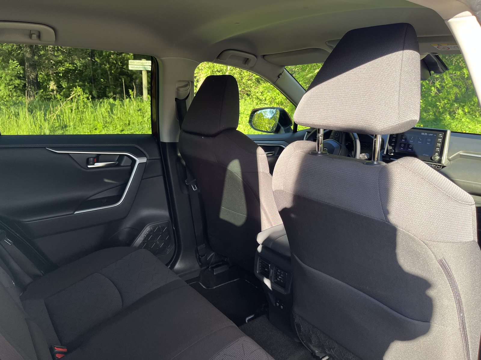 Toyota RAV4 2019, kuva 6/7