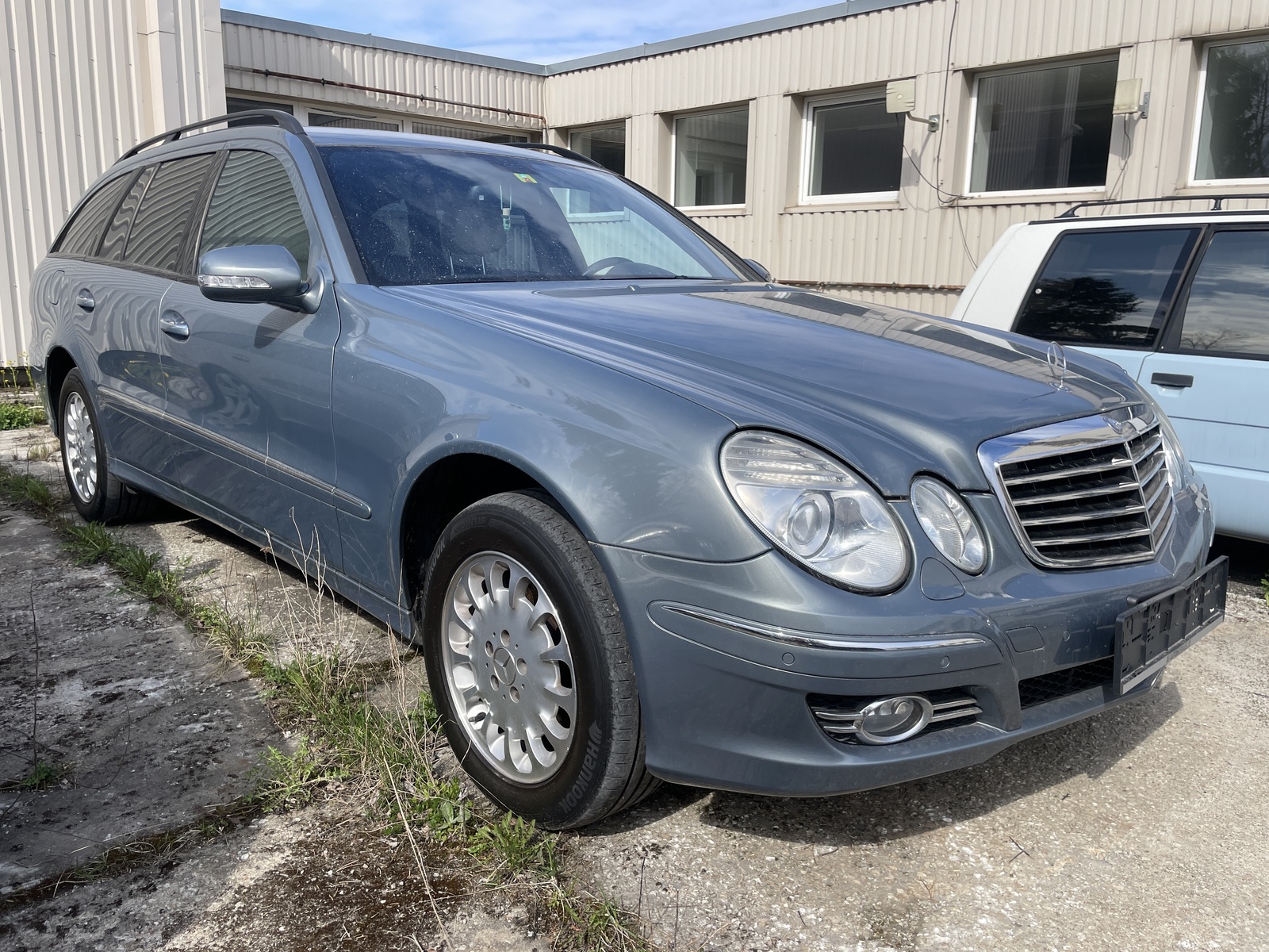 Mercedes-Benz E 320 2007, kuva 4/39