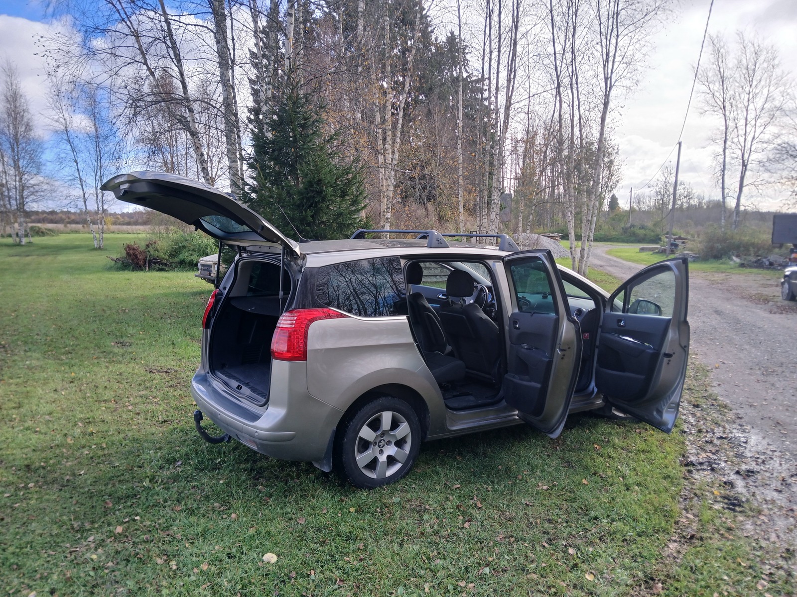 Peugeot 5008 2016, photo 4/8