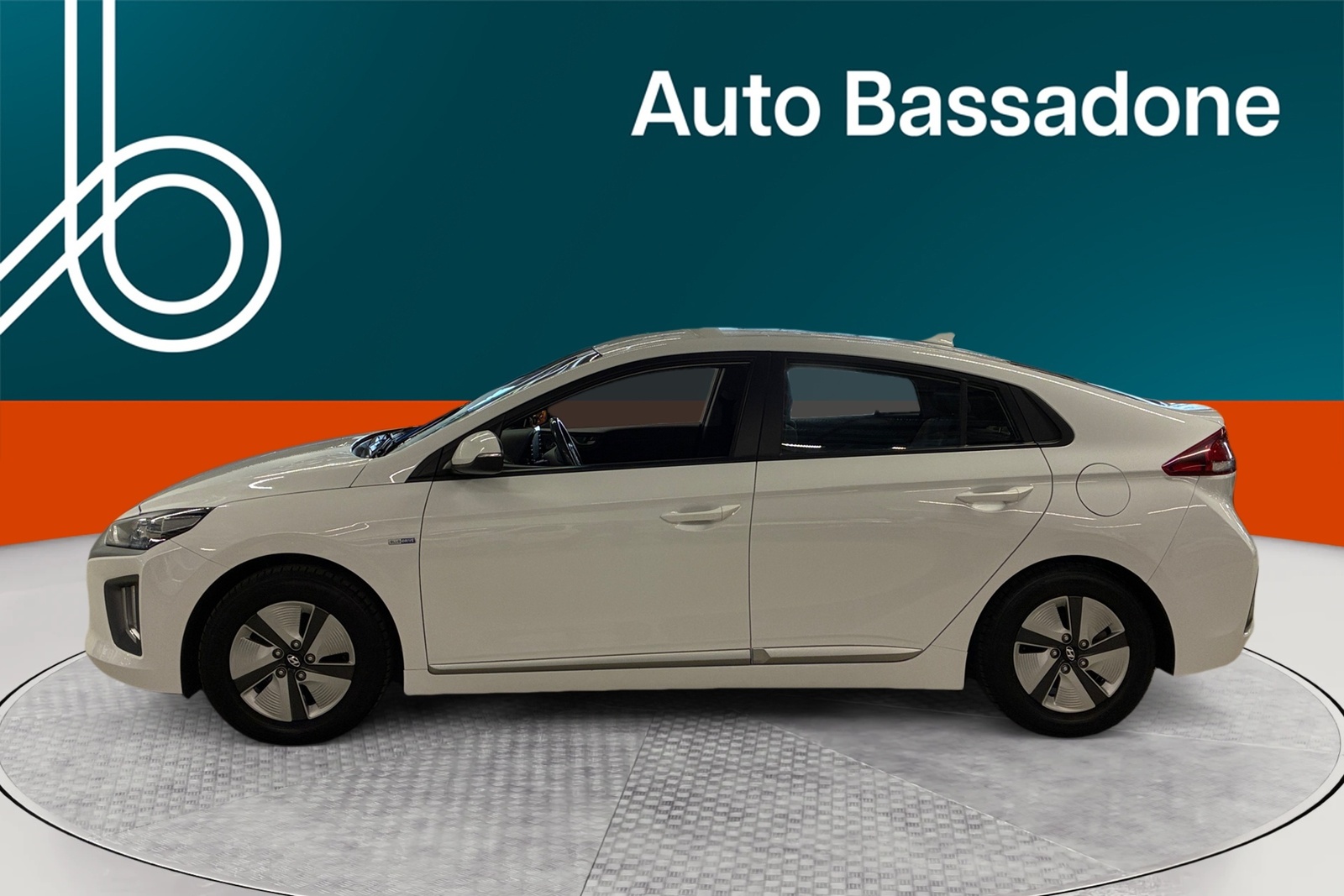 Hyundai Ioniq 2020, photo 2/10