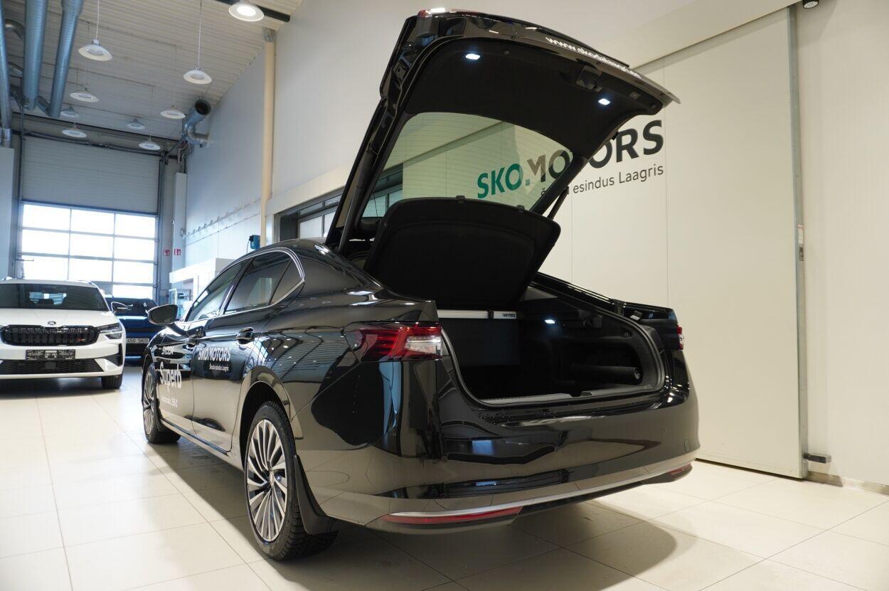 Škoda Superb 2025, photo 6/29