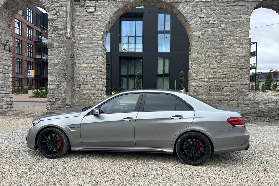 Mercedes-Benz E 63 AMG, 2013, 5.5, 430 kW, bensiin, automaat, nelikvedu