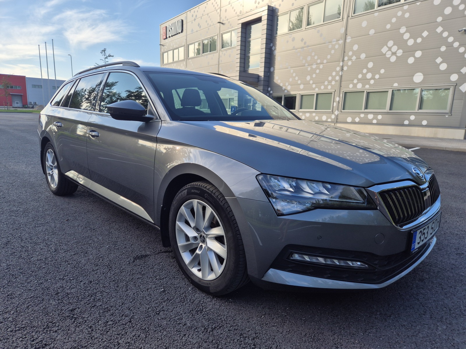 Škoda Superb 2022, kuva 3/10