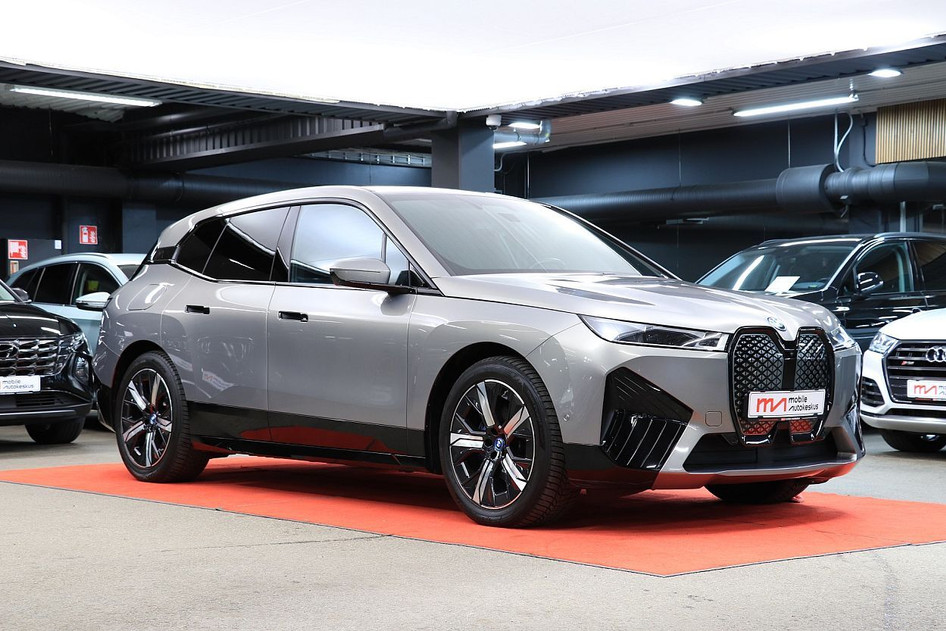 BMW iX, 2023, 240 kW, электричество, автомат, полный привод
