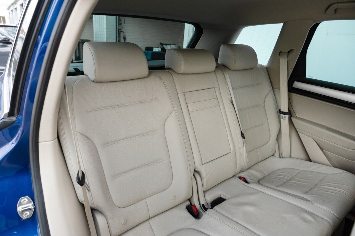 Volkswagen Touareg 2017, kuva 6/10