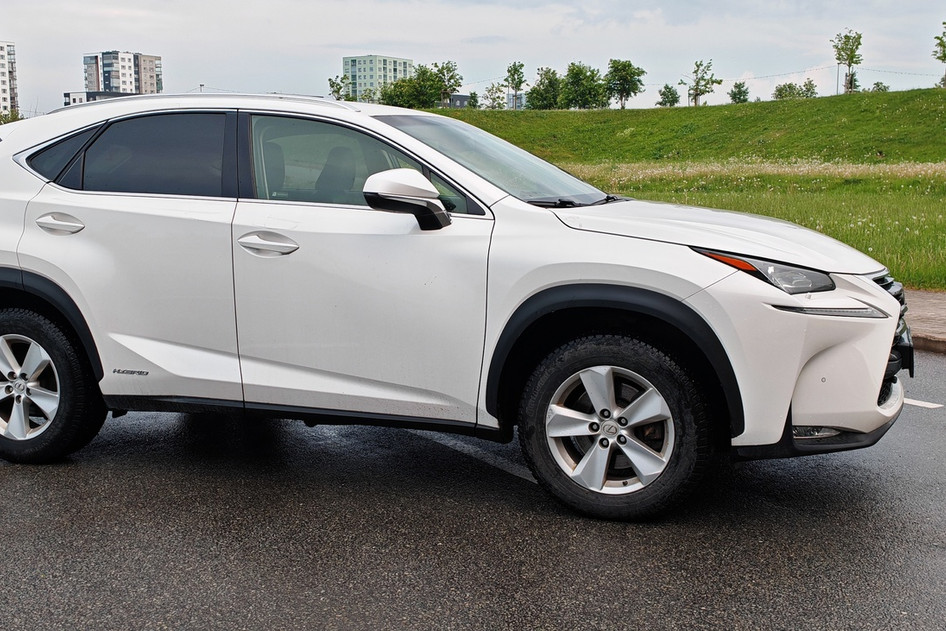 Lexus NX 300h, 2016, 2.5, 114 kW, hübriid (bensiin/elekter), automaat, nelikvedu