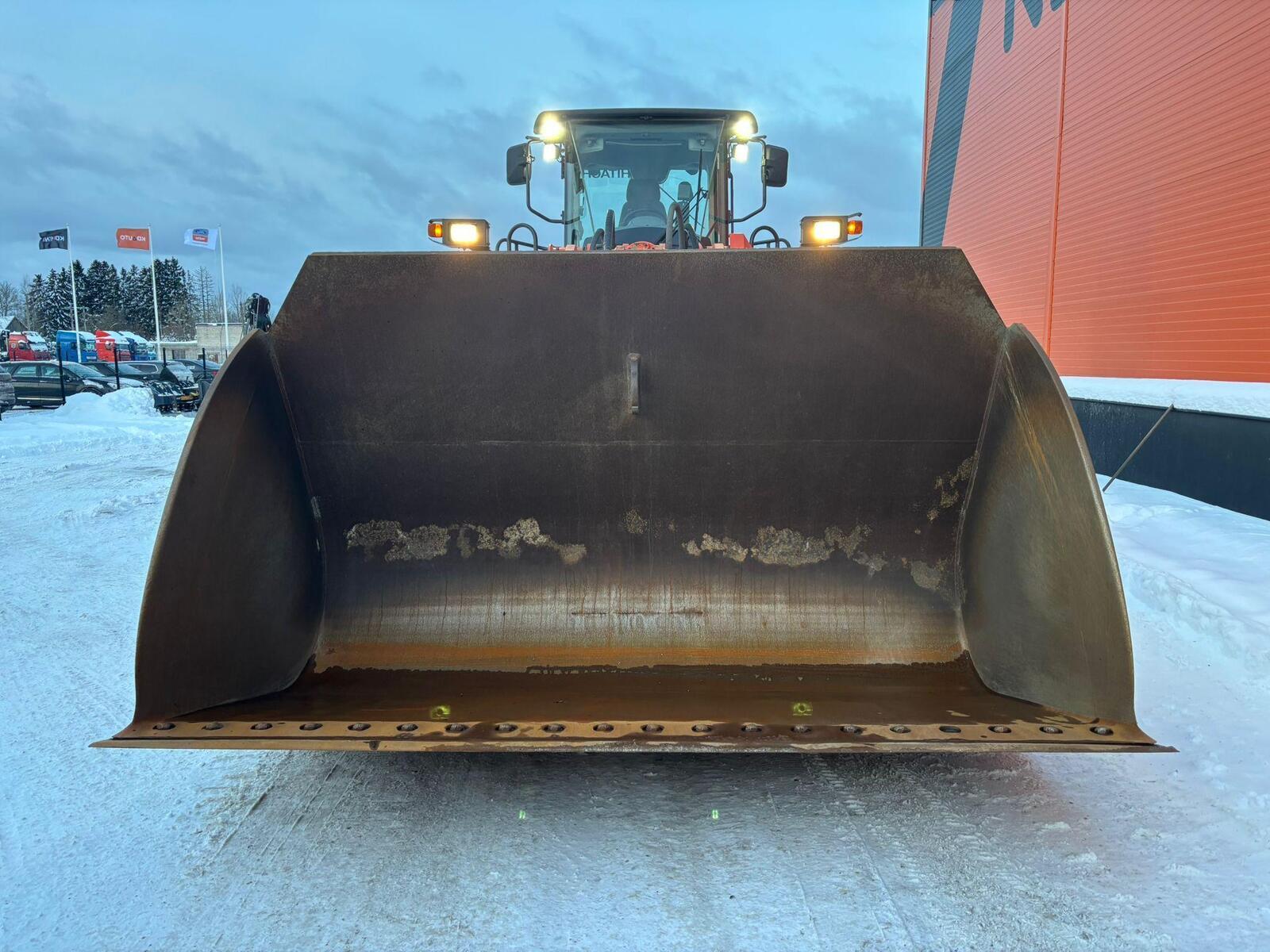Hitachi ZW 330-5B, kuva 3/26