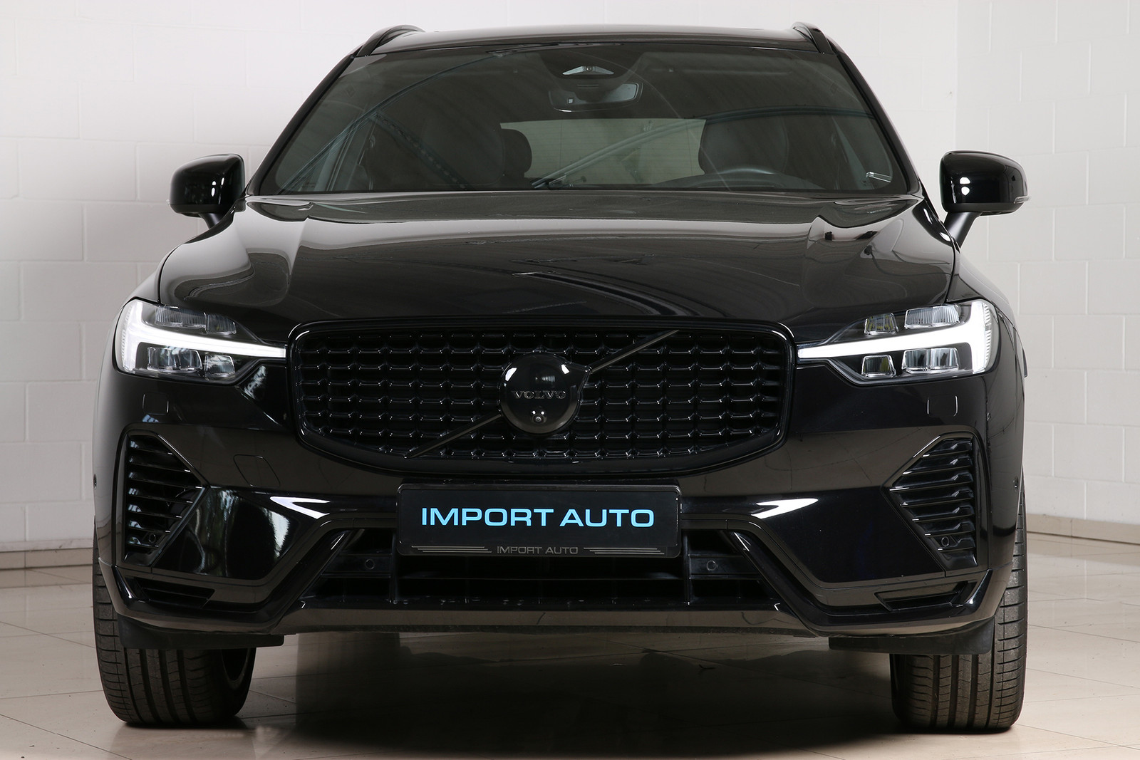 Volvo XC60 2024, photo 2/10