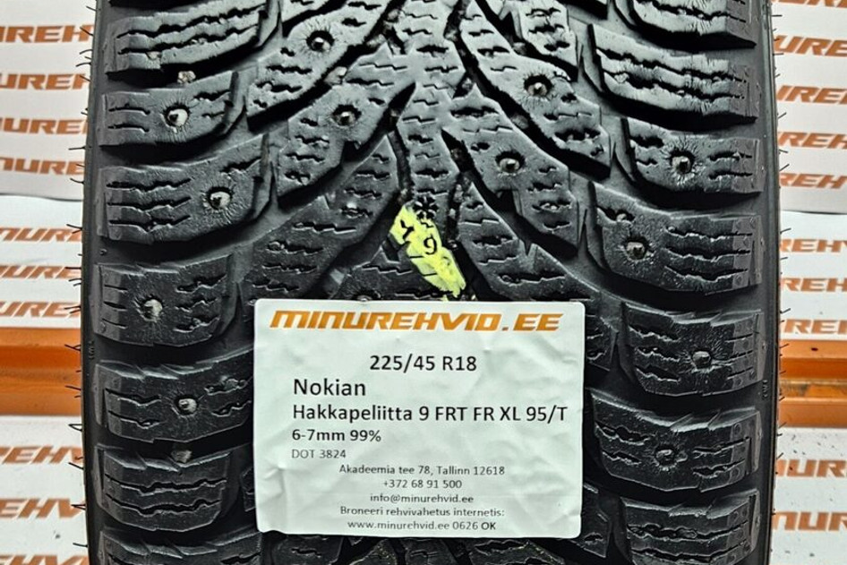 Used studded tire 225/45R18 Nokian Hakkapeliitta 9 FRT FR XL 95/T