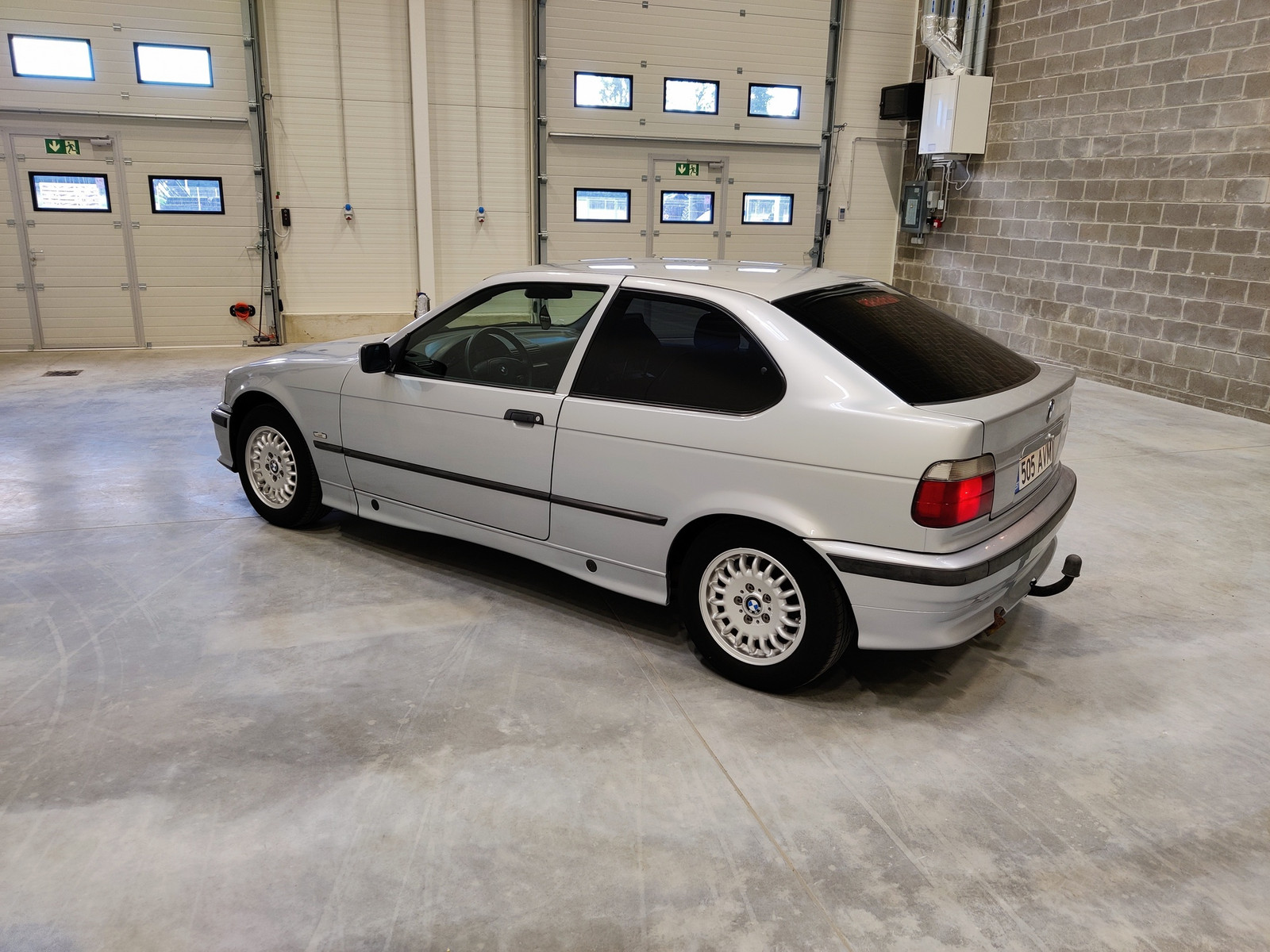 BMW 318 1998, photo 4/17
