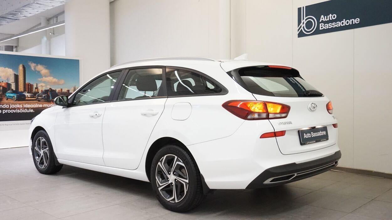 Hyundai i30 2021, photo 4/10