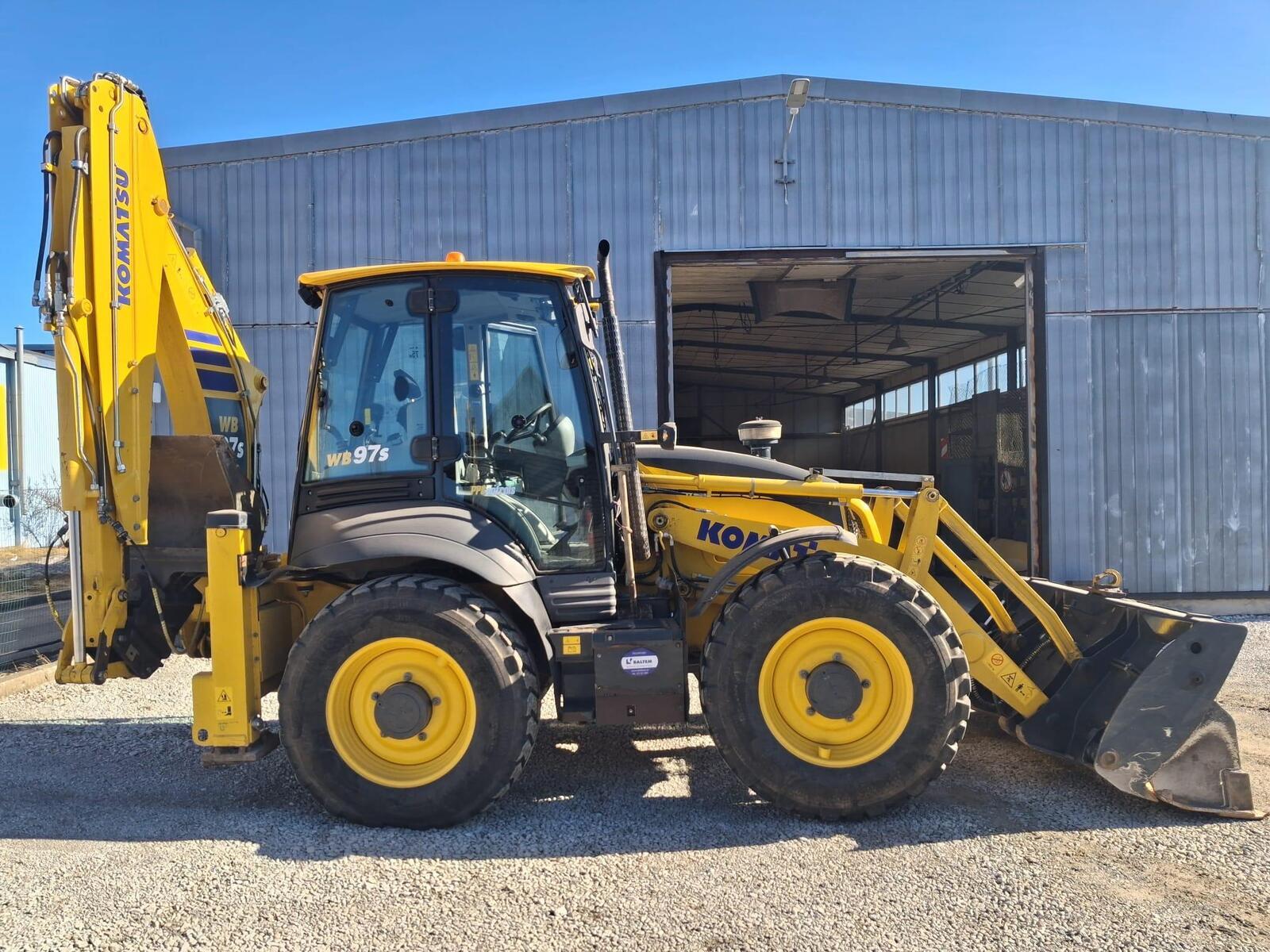Komatsu WB97S, kuva 6/27