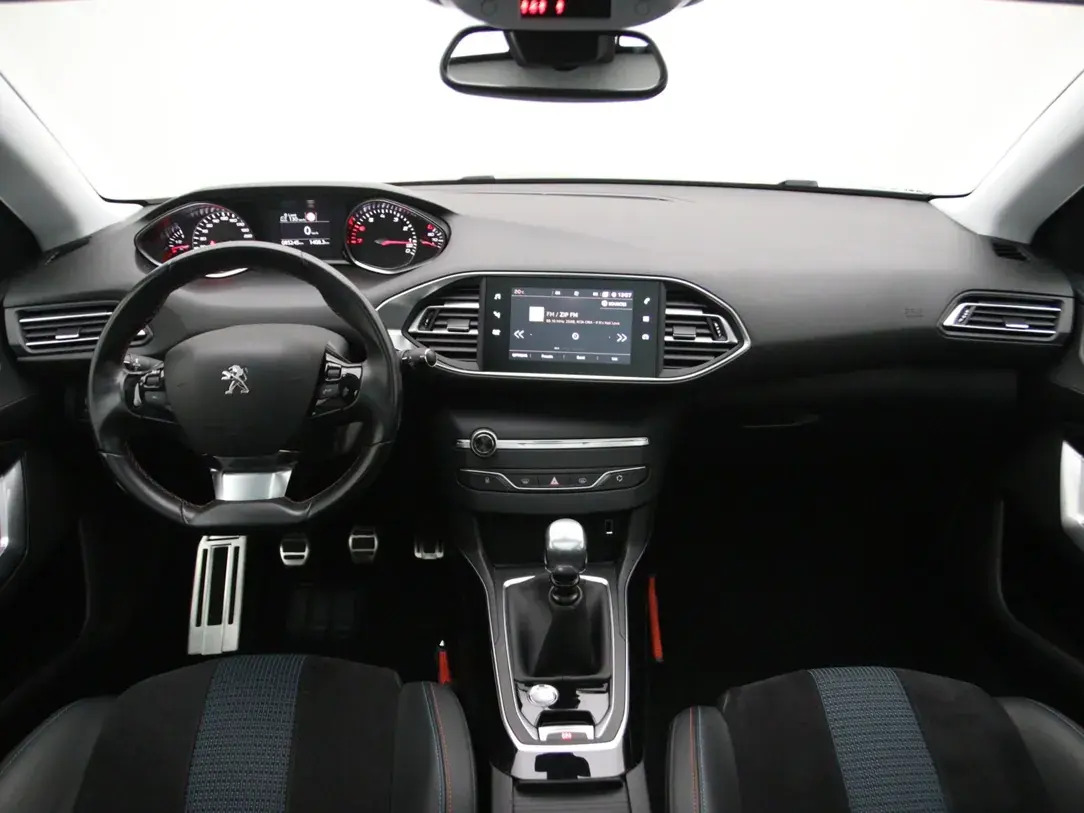 Peugeot 308 Tech Edition 1.2 96kW 2019, photo 2/10
