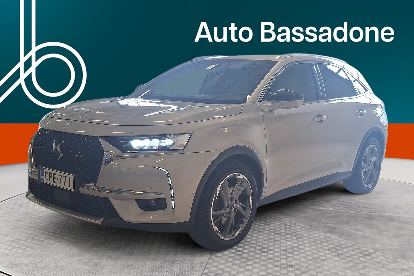 DS 7 E-Tense 300 4x4 Plug-in Hybrid Grand Chic Business Automaatti / NAVI / LED / NAHAT/ ADAPT. VAKKARI Maastoauto SUV 2021