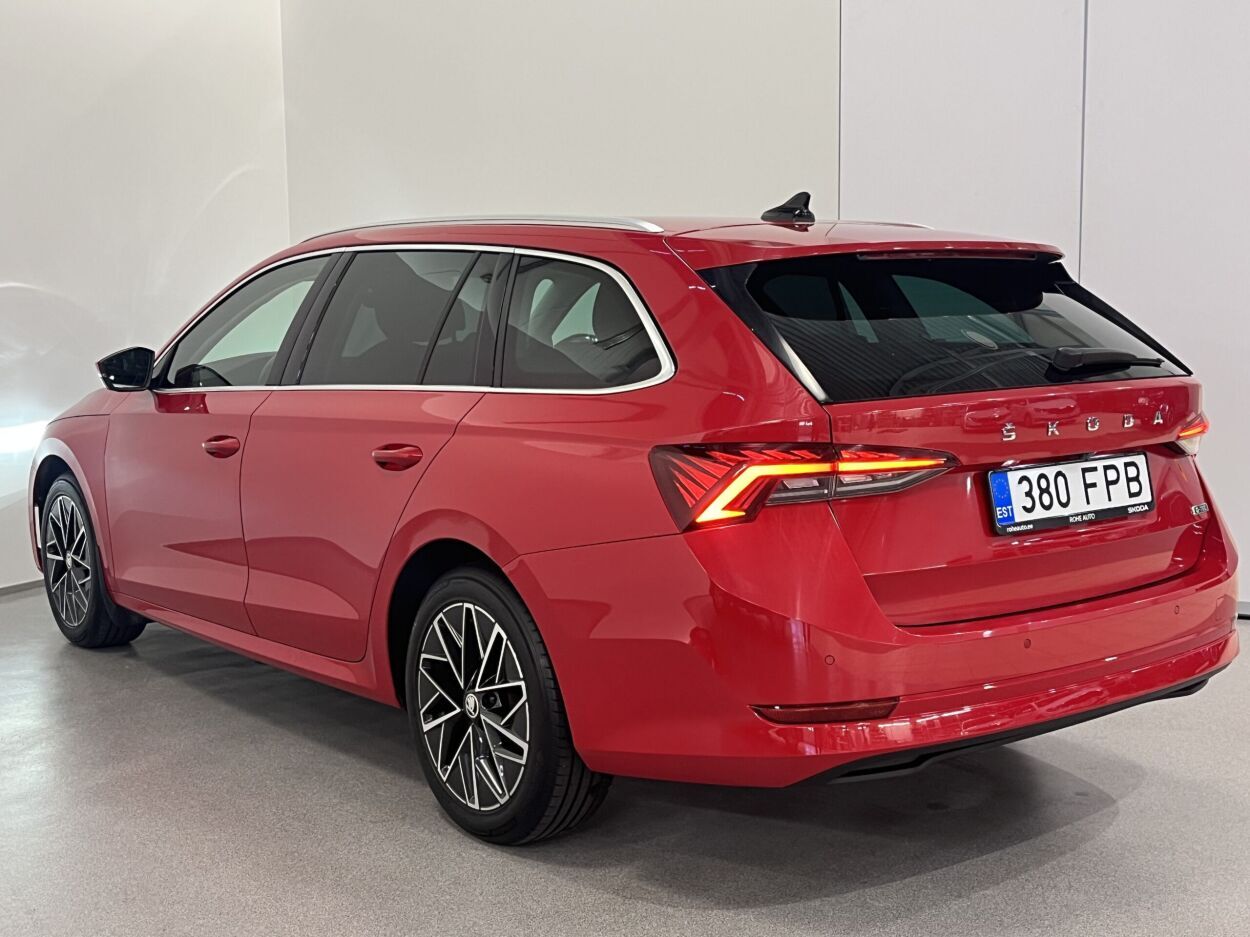 Škoda Octavia 2021, photo 5/28