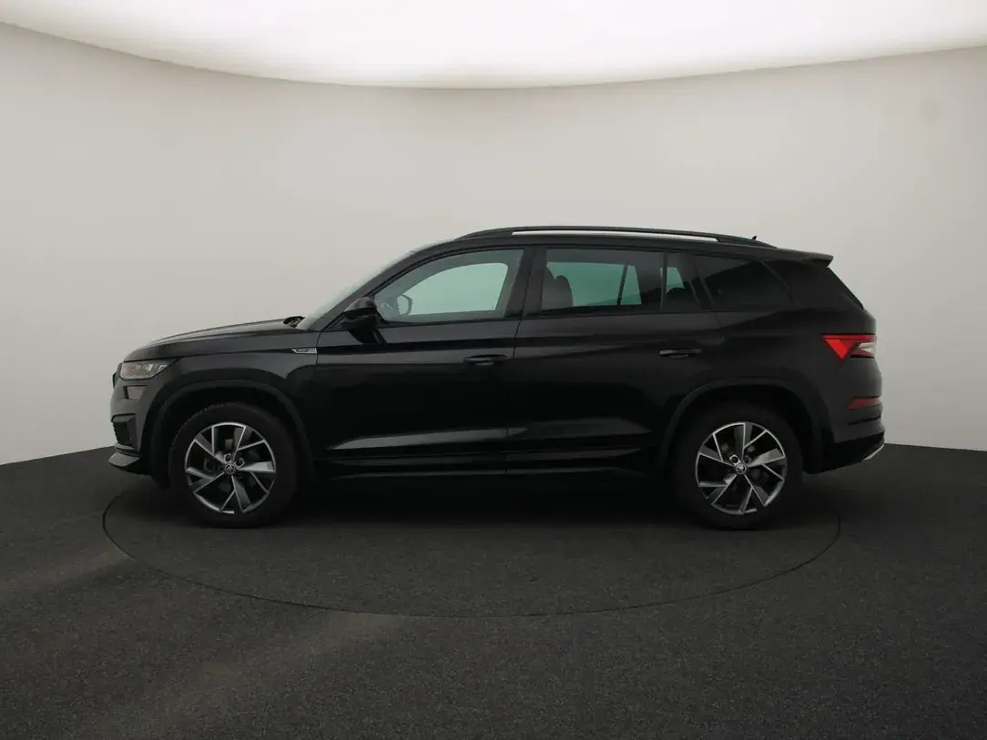 Škoda Kodiaq 2022, photo 6/10