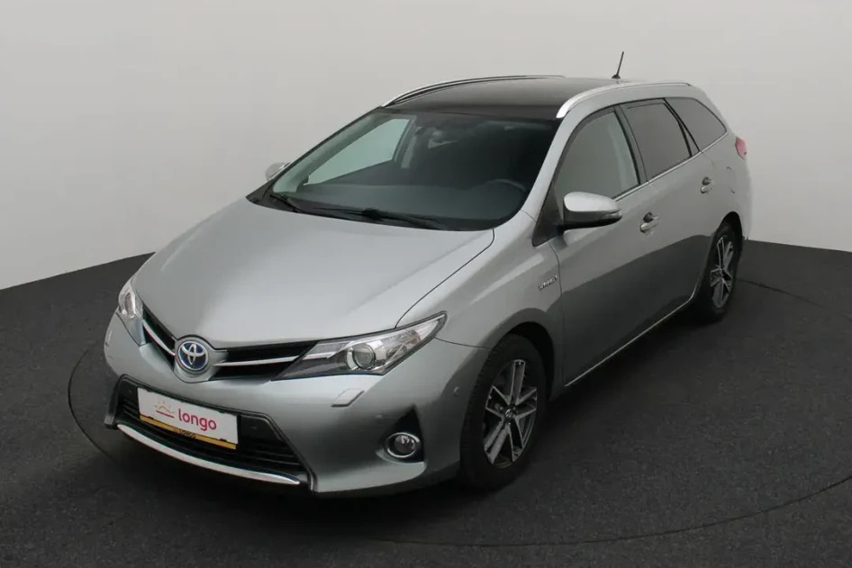 Toyota Auris, 2014, 1.8, 73 kW, гибрид (бензин/электричество), автомат, передний привод