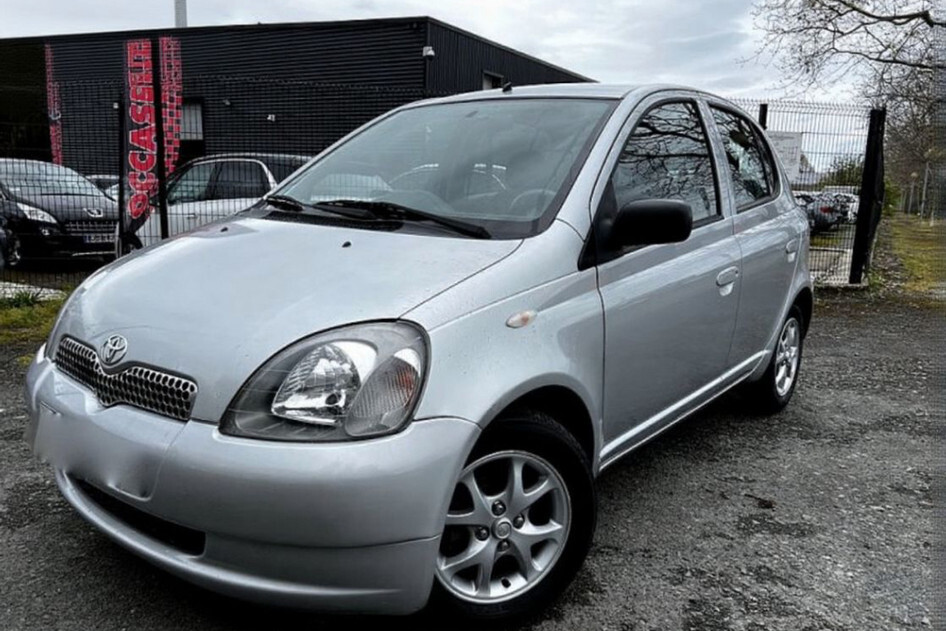 Toyota Yaris, petrol, automatic, front-wheel drive