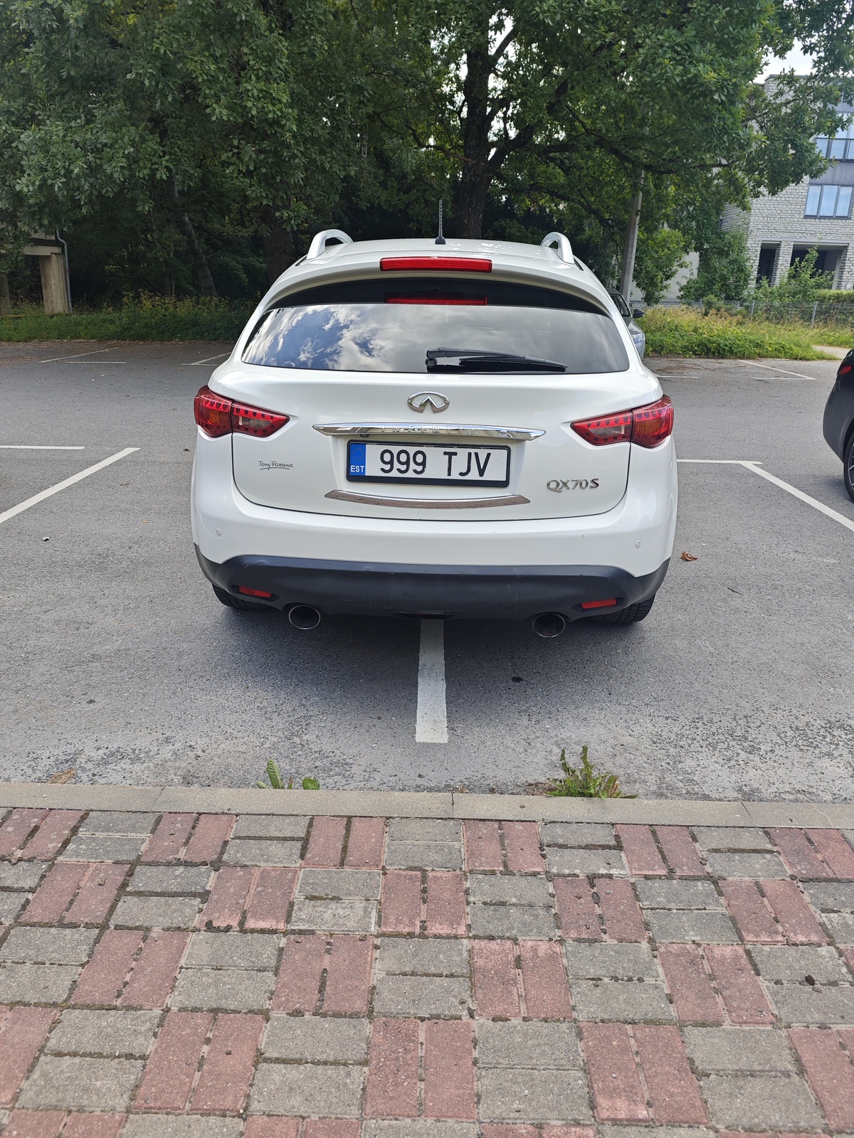 Infiniti QX70 2012, kuva 6/11