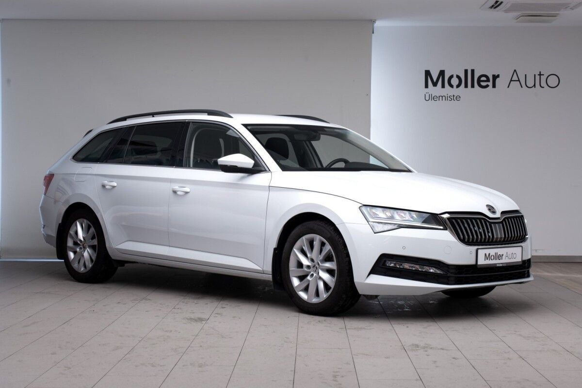 Škoda Superb 2023, photo 2/20
