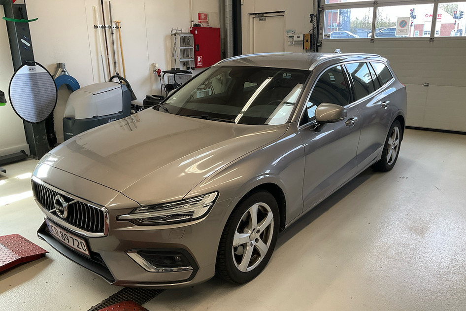 Volvo V60, 2020, 2.0, 140 kW, diisel, automaat, esivedu